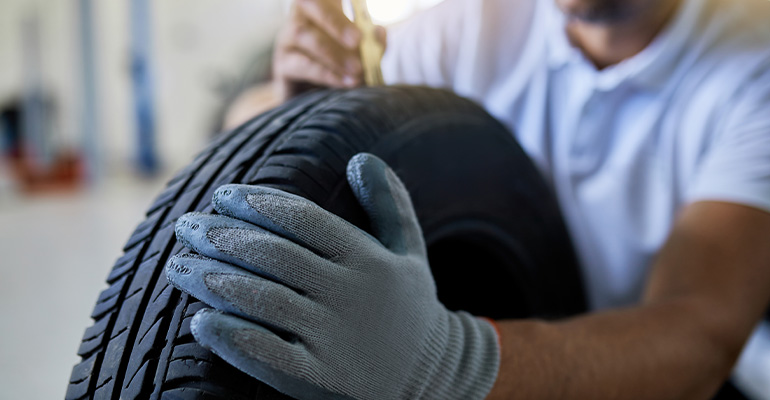 UAE Introduces New Tyre Safety Regulations for 2025